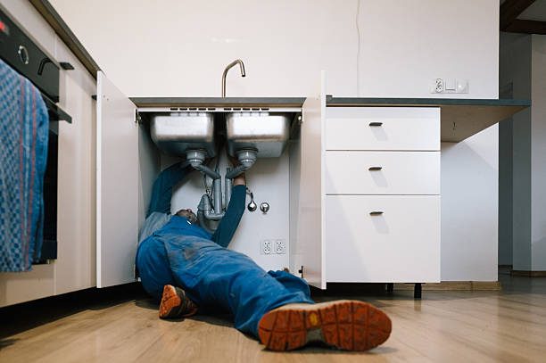 Professional Leak Detection technician working in Port Huron, MI